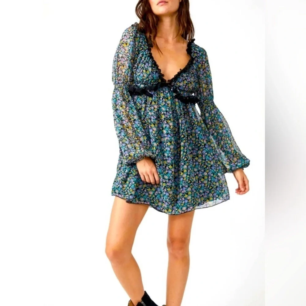Free People Pennie Mini Dress Womens Medium Floral Lace Fairy Whimsy Flowy NWT